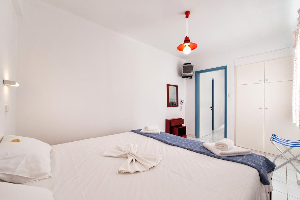 Fivos Apartments Alikí Екстериор снимка