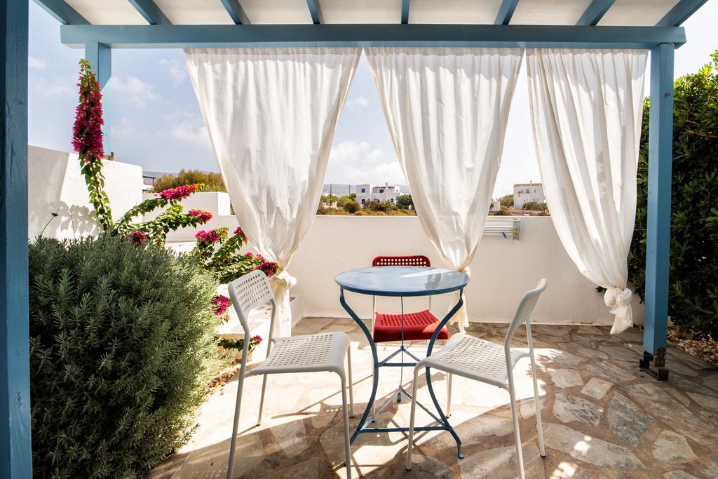 Fivos Apartments Alikí Екстериор снимка