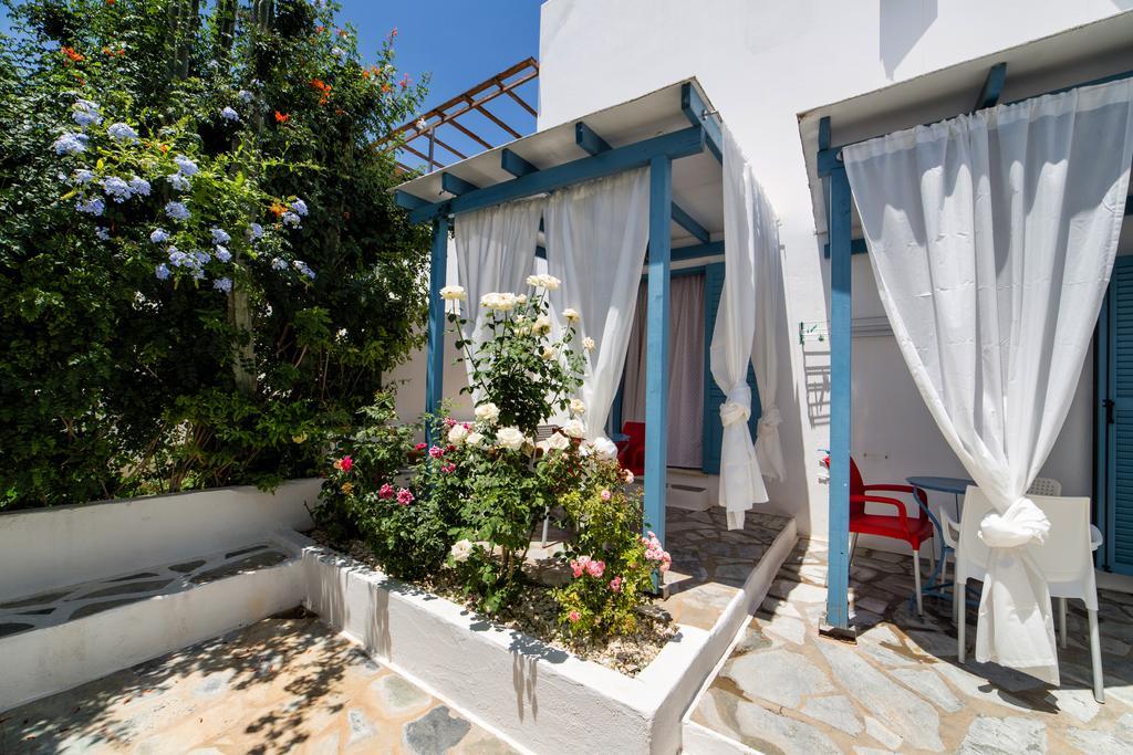 Fivos Apartments Alikí Екстериор снимка