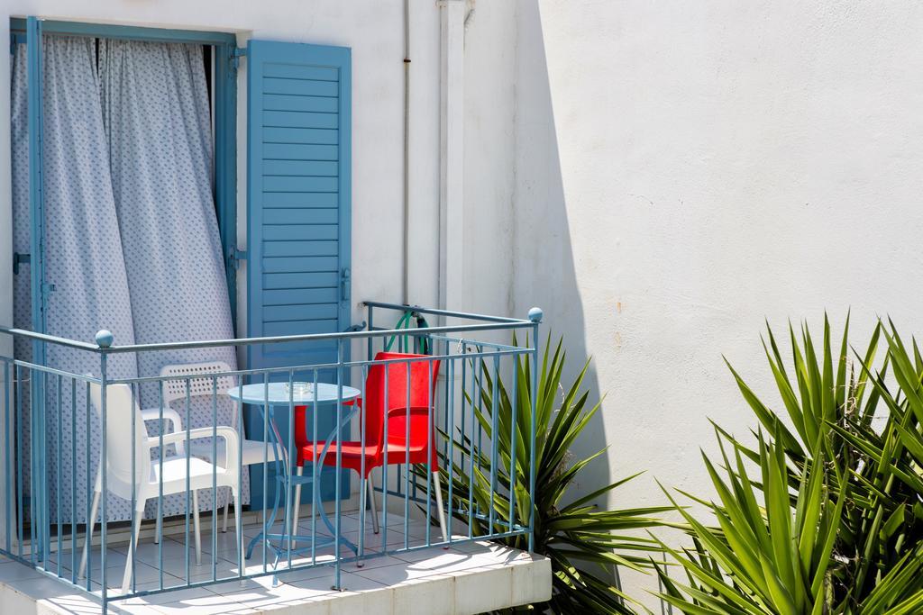 Fivos Apartments Alikí Екстериор снимка