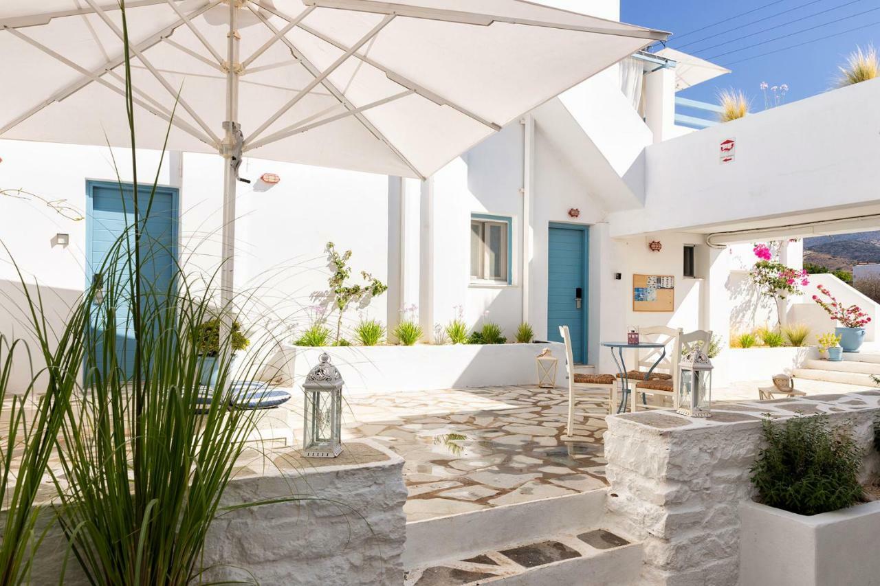 Fivos Apartments Alikí Екстериор снимка